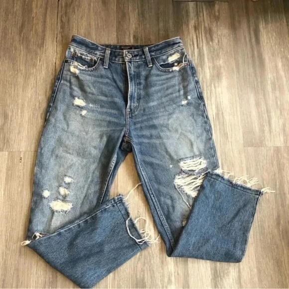 Abercrombie & Fitch High-Rise Annie Girlfriend Jeans‎ Women’s Sz 25/0 Distressed - Picture 2 of 8